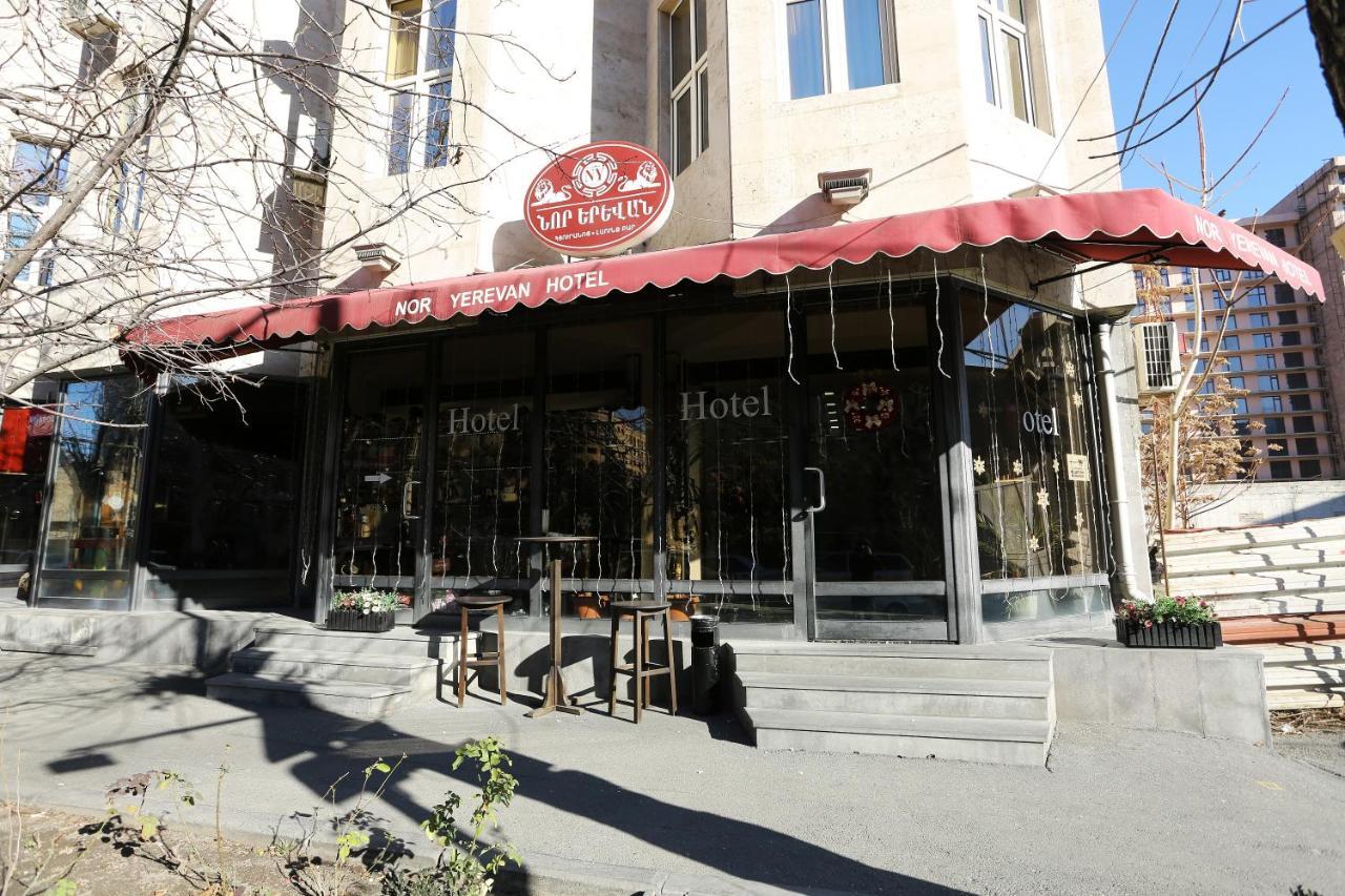 Nor Yerevan Hotel Exteriör bild